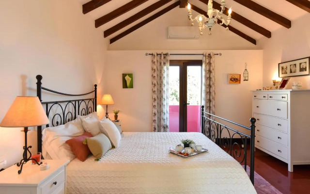 Finca Madronal with Pool in Gran Canaria