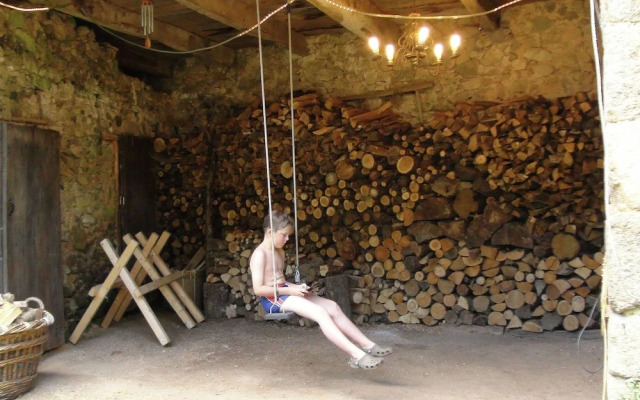 Cozy Mansion in Brandonnet With Swimming Pool