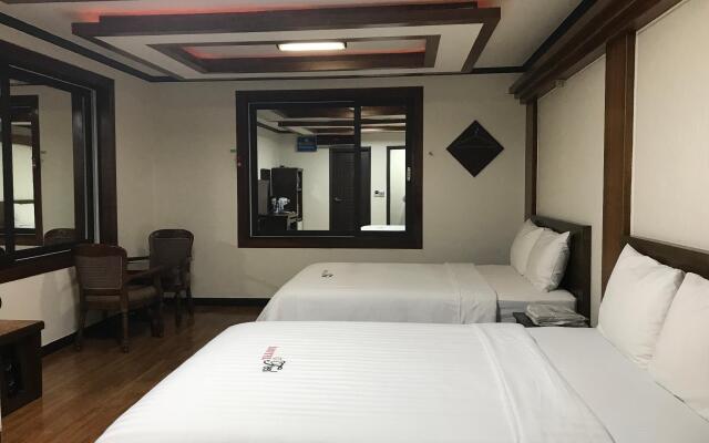 Goodstay Feel Motel Mokpo