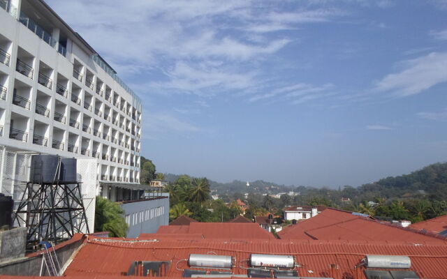 King of Kandy Hotel