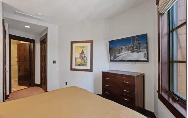 301 - Three Bedroom Flagstaff 3 Condo