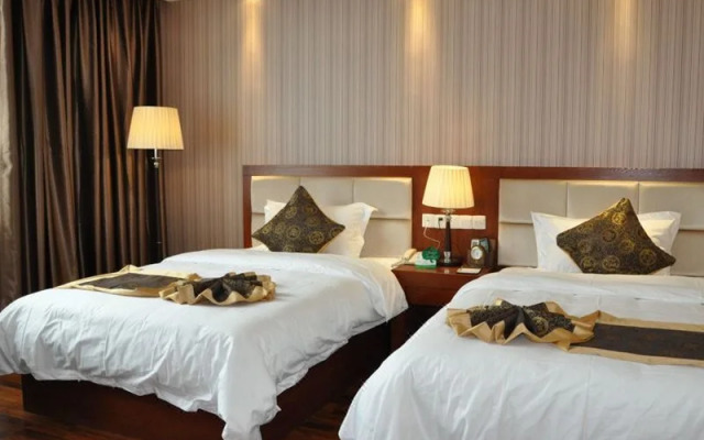 Qingtian Boutique Hotel (Zhaotong Fengxia Road)