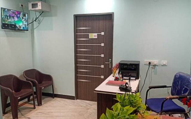 iROOMZ Lake View Palace