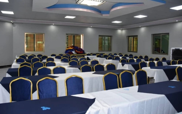 Zegans Hotel Lira
