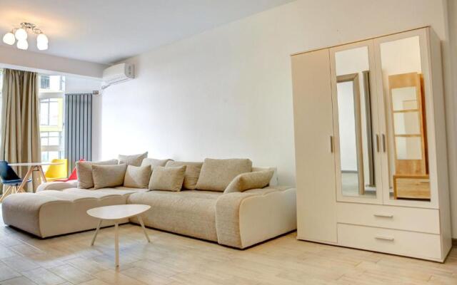 Apartament Hampton 1 by Alezzi