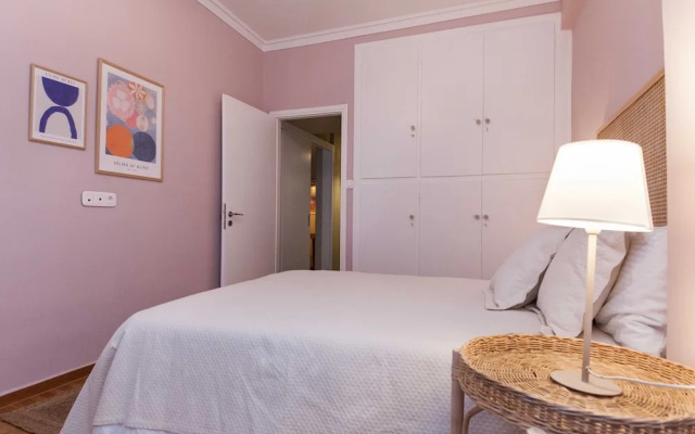 Pagrati Urban Oasis Getaway 2Bd Apt