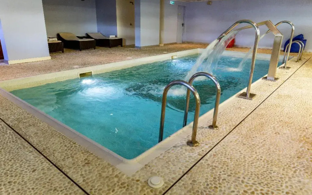 Marina Club I