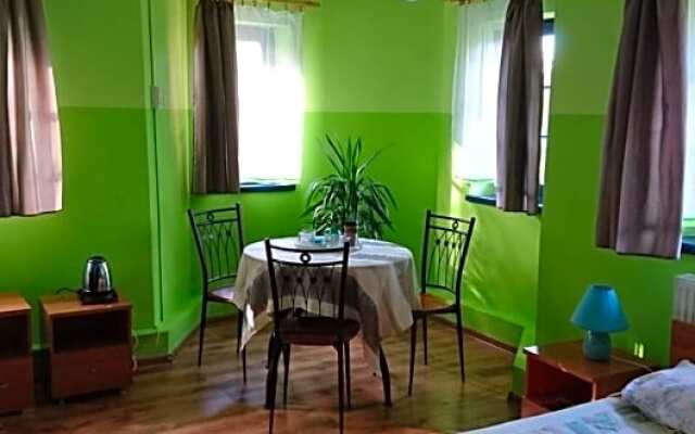 Hotelik WARMIA -Pensjonat, Hostel