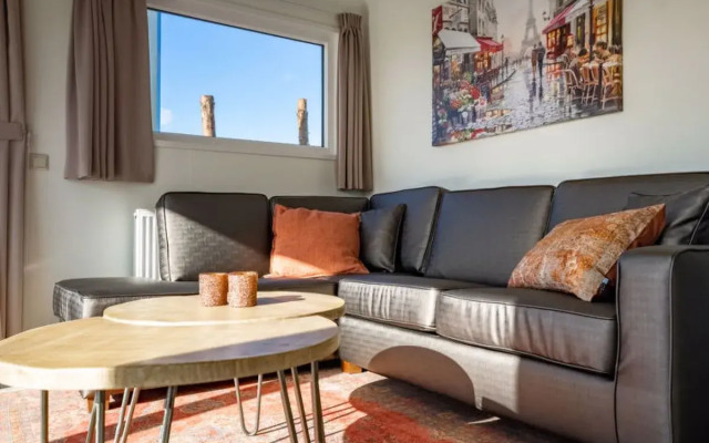 Resort De Kraaijenbergse Plassen 13393