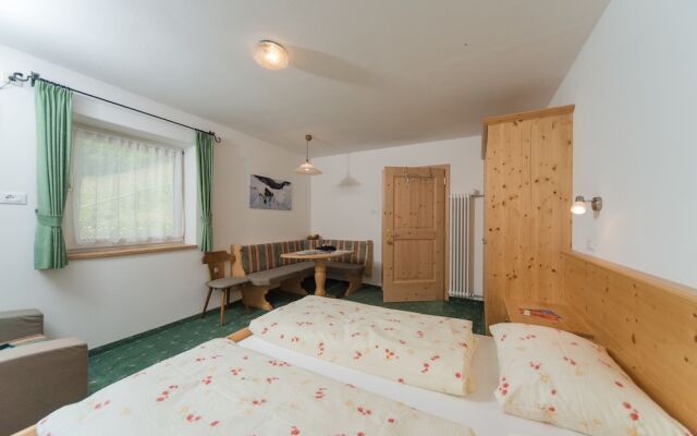 Apartment 4 Holiday - Wolly