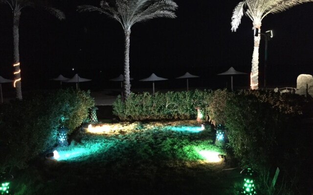 Manara Beachfront Chalet