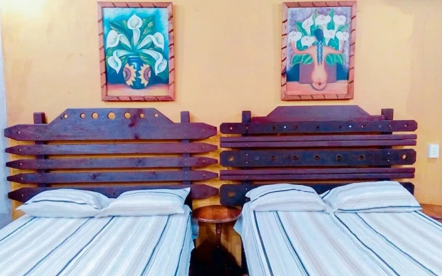 Hostal y Camping Villa Mercedes