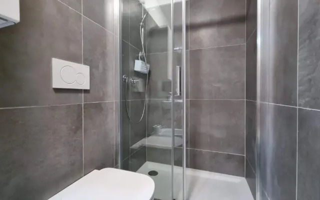 Via Battisti 13 (Adults Only)