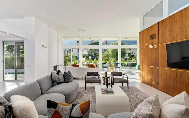Indian Canyon Oasis in Palm Springs