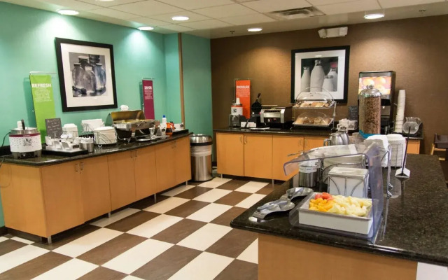 Hampton Inn And Suites Madera