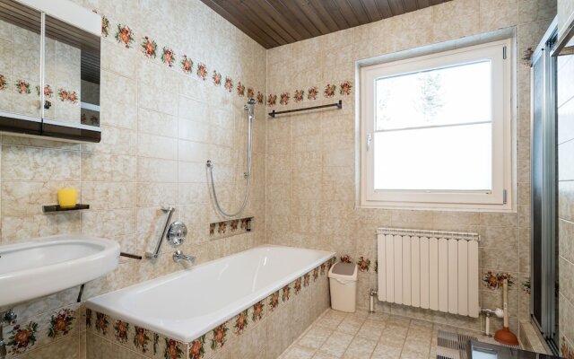 Holiday Home in Königsleiten With Terrace, Garden, Parking