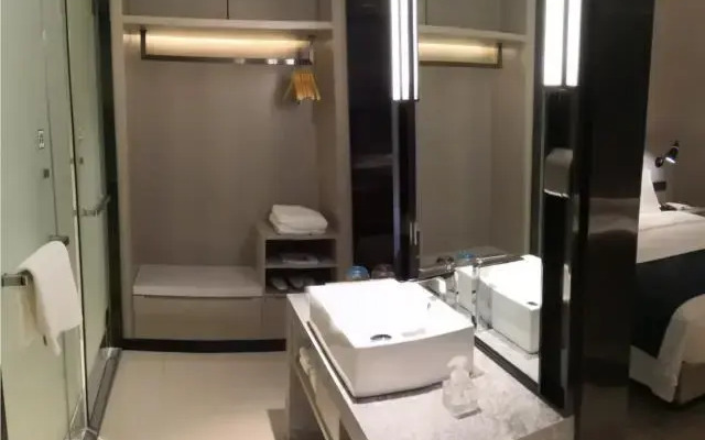 JI Hotel