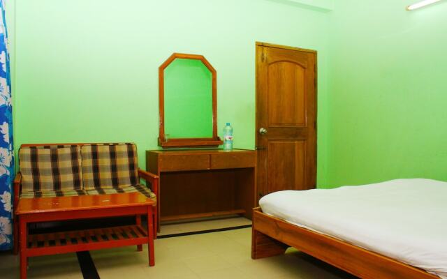 Albatross Resort