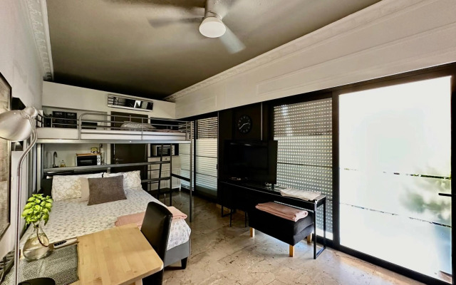 Sleeps 4 close to Iaso Oaka Mitera