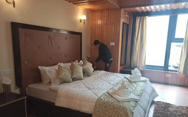 Rufina Lachung's Pride & SPA
