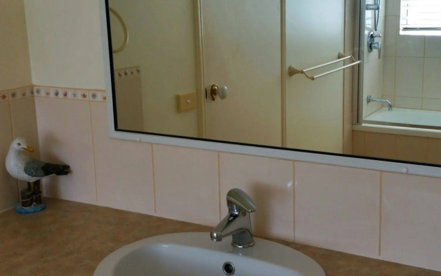 Santalina On Hervey Bay