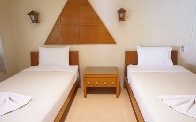 Uthai River Lake Resort