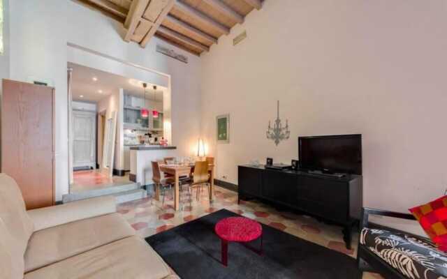 Apartment In Piazza5 Scole, For 5 People, Center Of Rome