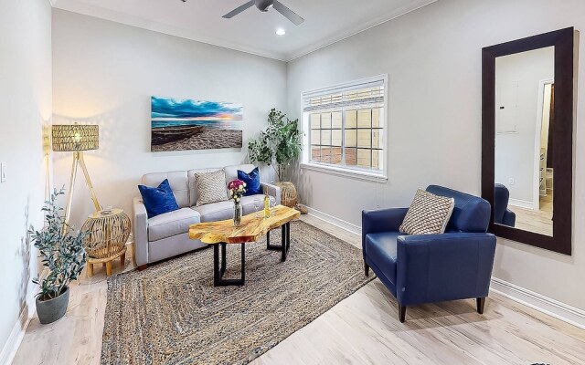 Beach Club Modern Condo C Bldg