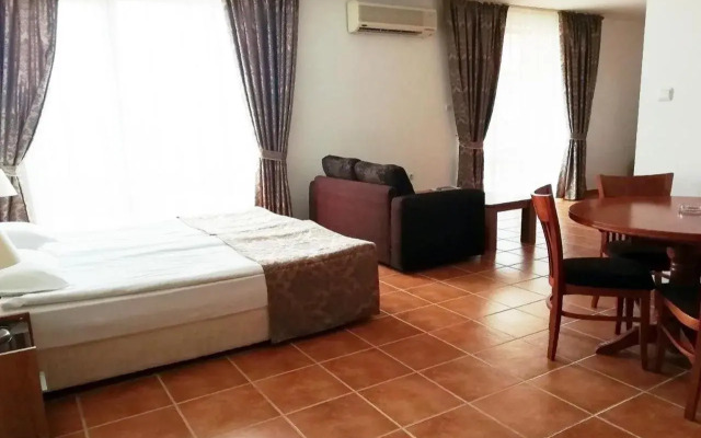 Efir Aparthotel
