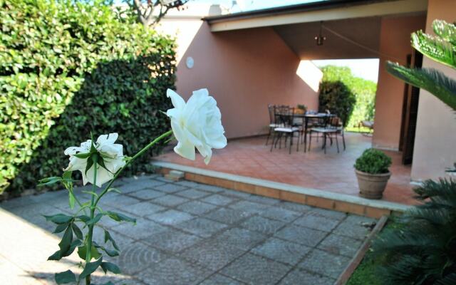 "villa Lena 150 mt far From the sea Between Terracina and Sperlonga"