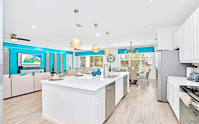 15br Mansion - With Pool Hot Tub Netflix