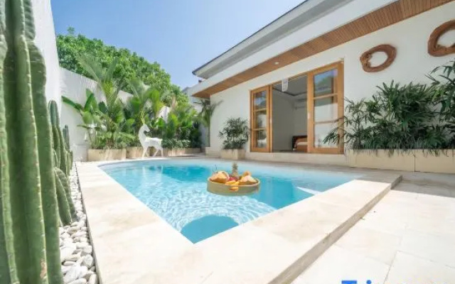 Mirragold - Amazing New 3BR Villa with Huge Pool & Jungle View