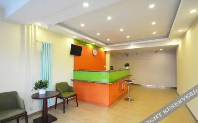 Zhengzhou Orange Hotel (Zijingshan Park Branch)