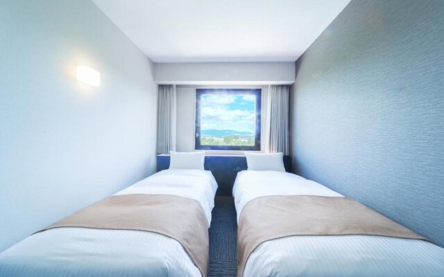 MINAMISENRI Crystal Hotel