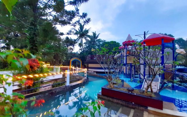 The Jhons Cianjur Aquatic Resort