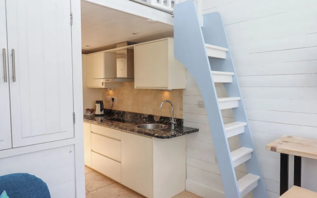 Beach Hut 5