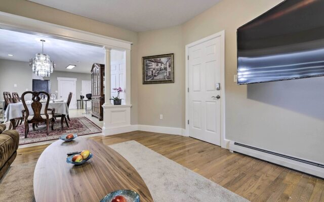 Bright Springfield Apartment w/ 2 Balconies!