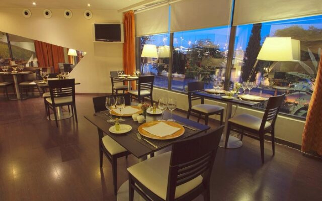 Hotel Ribera de Triana - REOPENING!