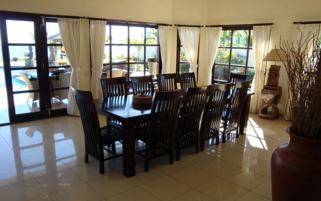 Villa Pelangi Bali