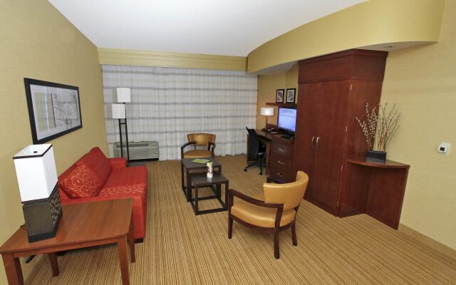 Courtyard by Marriott Raleigh North/Triangle Town Center
