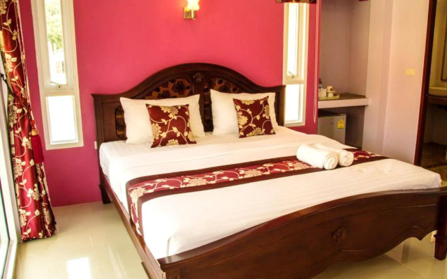 Lanta Riviera Villa Resort