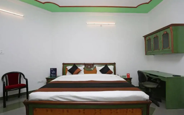 Hotel A R Inn 1 By OYO Rooms
