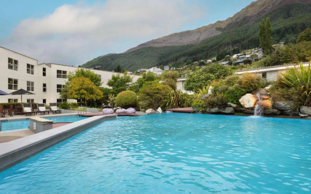 Mercure Queenstown Resort