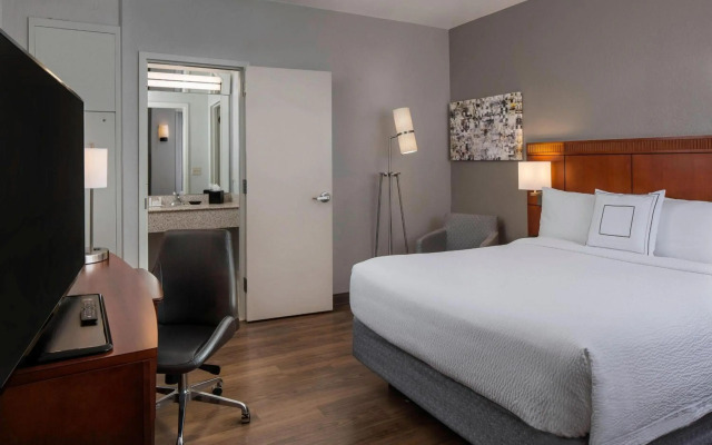 Courtyard by Marriott New Orleans Near the French Quarter