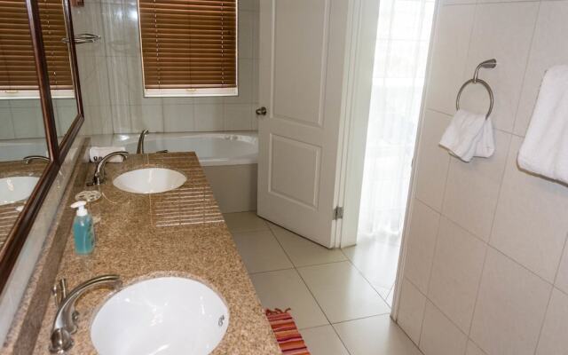 Cleopatra Villas - Sea View