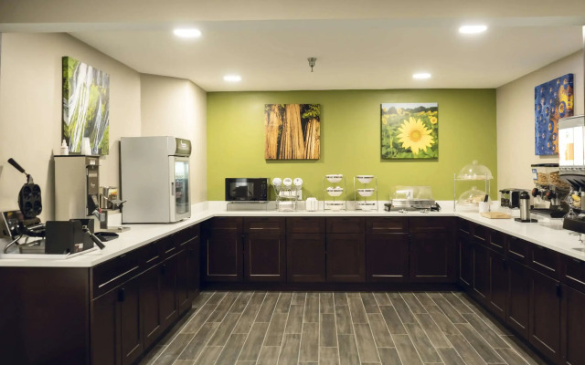 Sleep Inn & Suites Omaha Airport