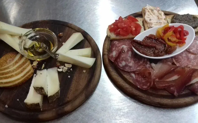 La Pietra Piana Restaurant / Bed & Breakfast