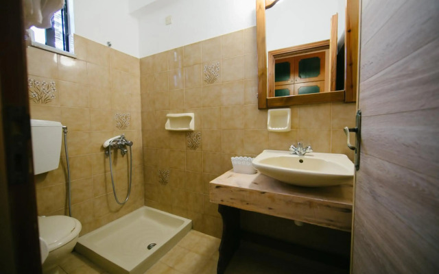 Gorgona Studios and Apartments