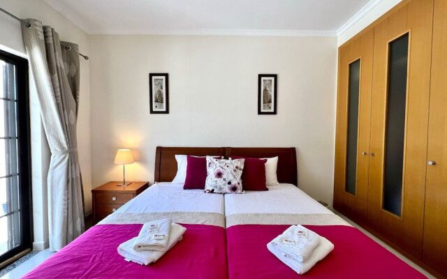 Pêra Brightness Villa by Homing