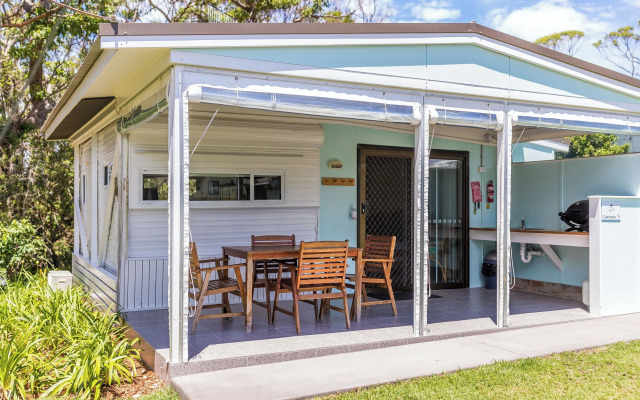 Surfside Cudmirrah Beach